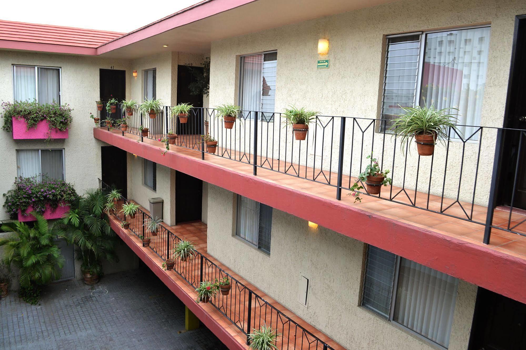 Hotel Villa Del Sol Expo Guadalajara Exterior photo